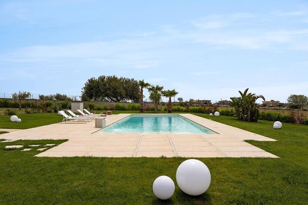 Villa Paradiso With Private Pool, Bbq Area, Huge Garden And Free Parking Modica Exterior photo