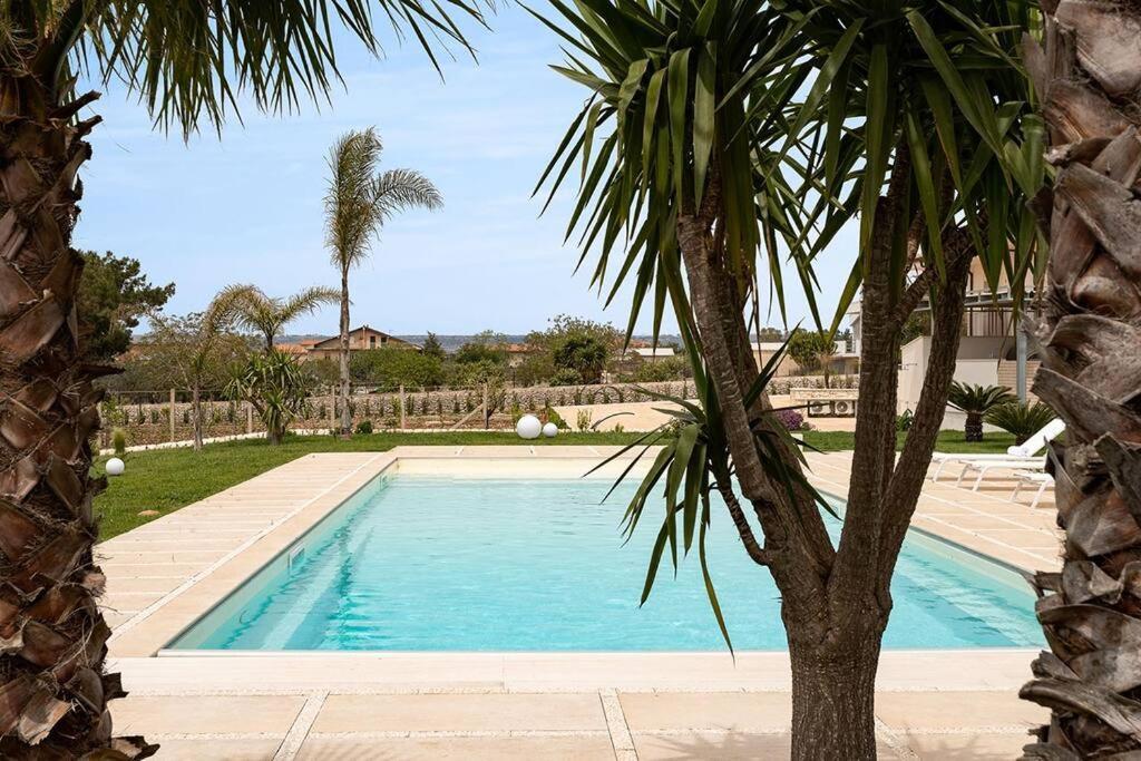 Villa Paradiso With Private Pool, Bbq Area, Huge Garden And Free Parking Modica Exterior photo